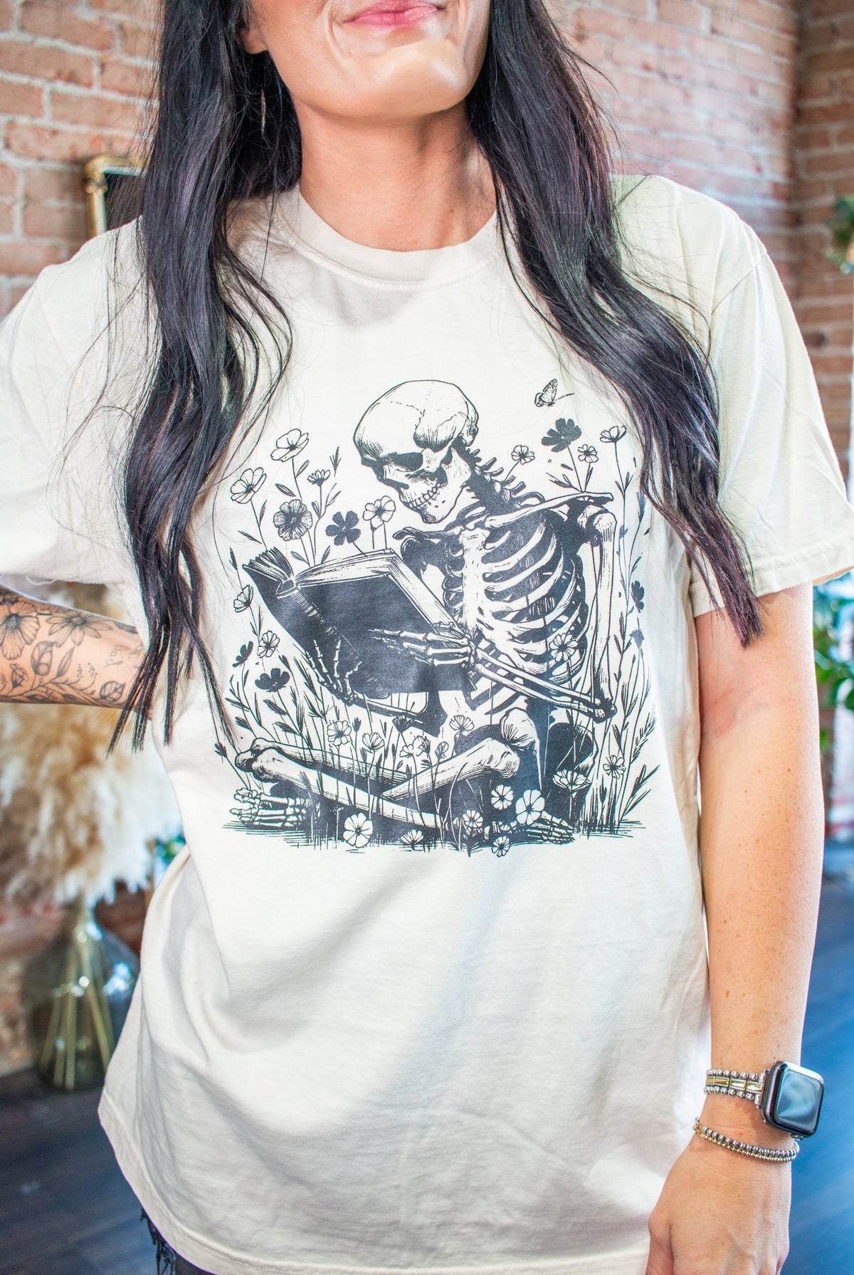 Read 'Til You're Dead: Bookish Skeleton Graphic Tee - Southern Chic Tees & Boutique