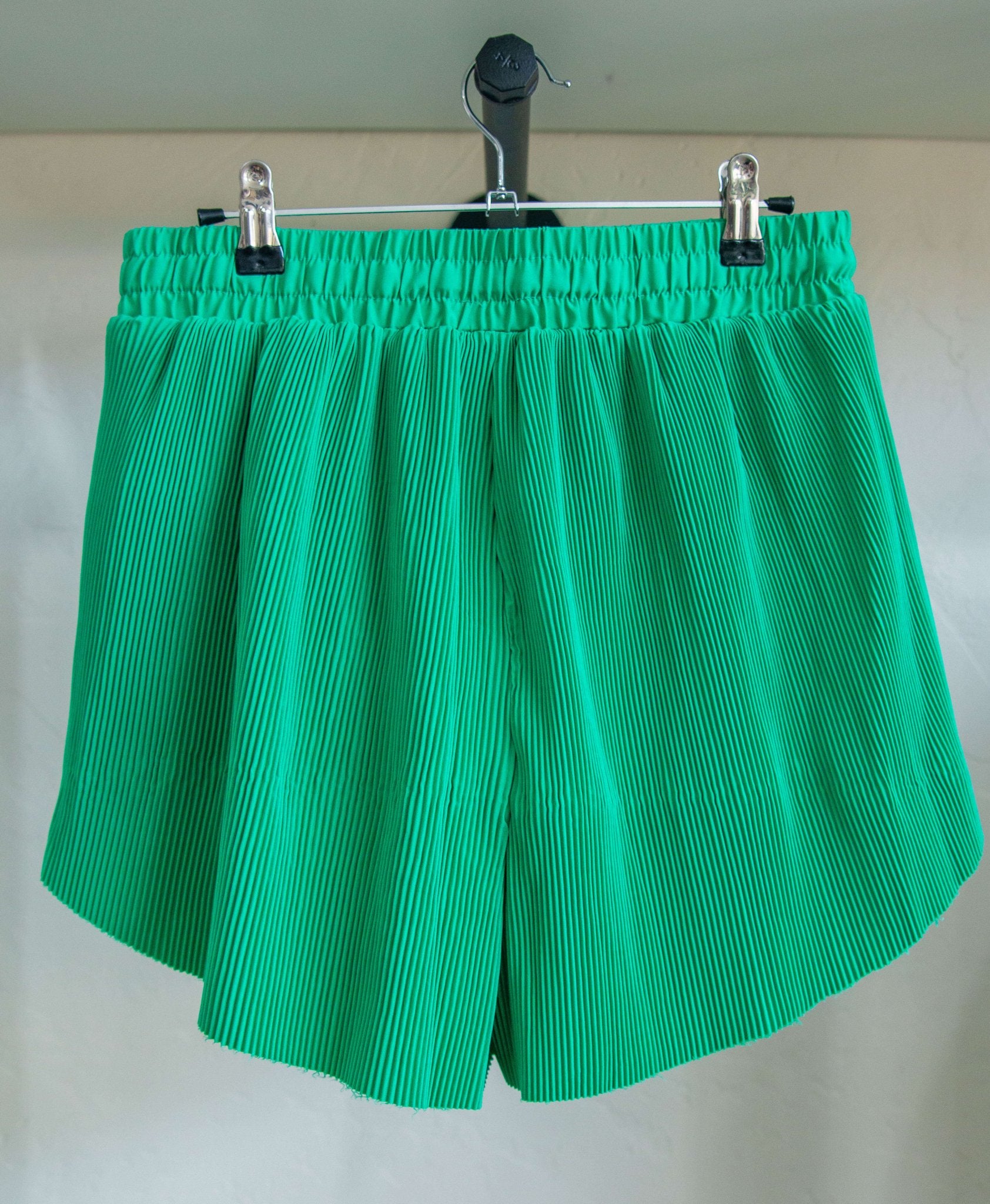 Sunny Days Pleated Athletic Shorts Kelly Green - Southern Chic Tees & Boutique