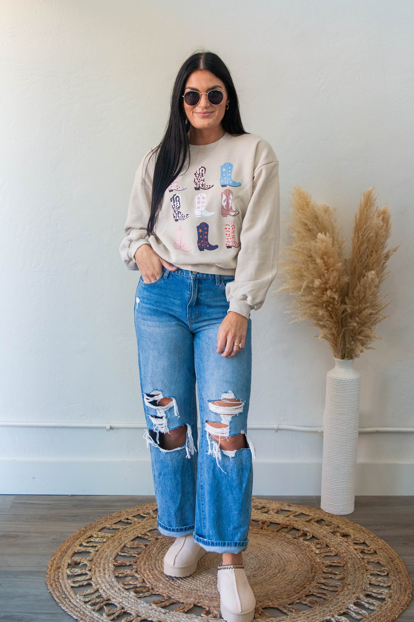 Vintage Boot Cropped Sweatshirt