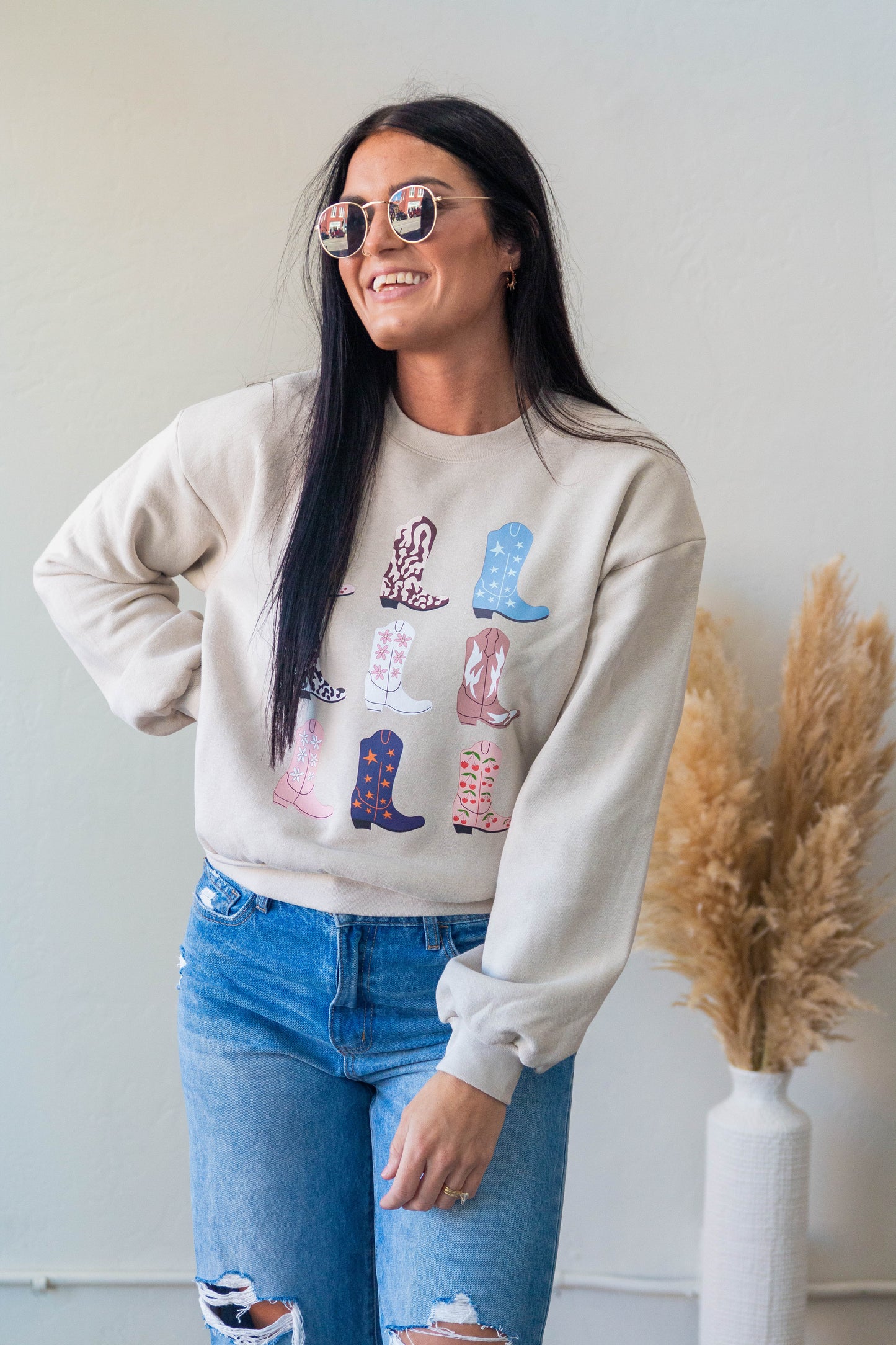 Vintage Boot Cropped Sweatshirt