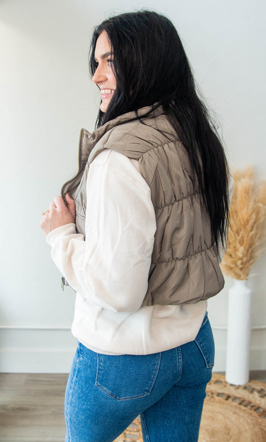 Cropped Zip Up Cargo Puffer Vest- Tan