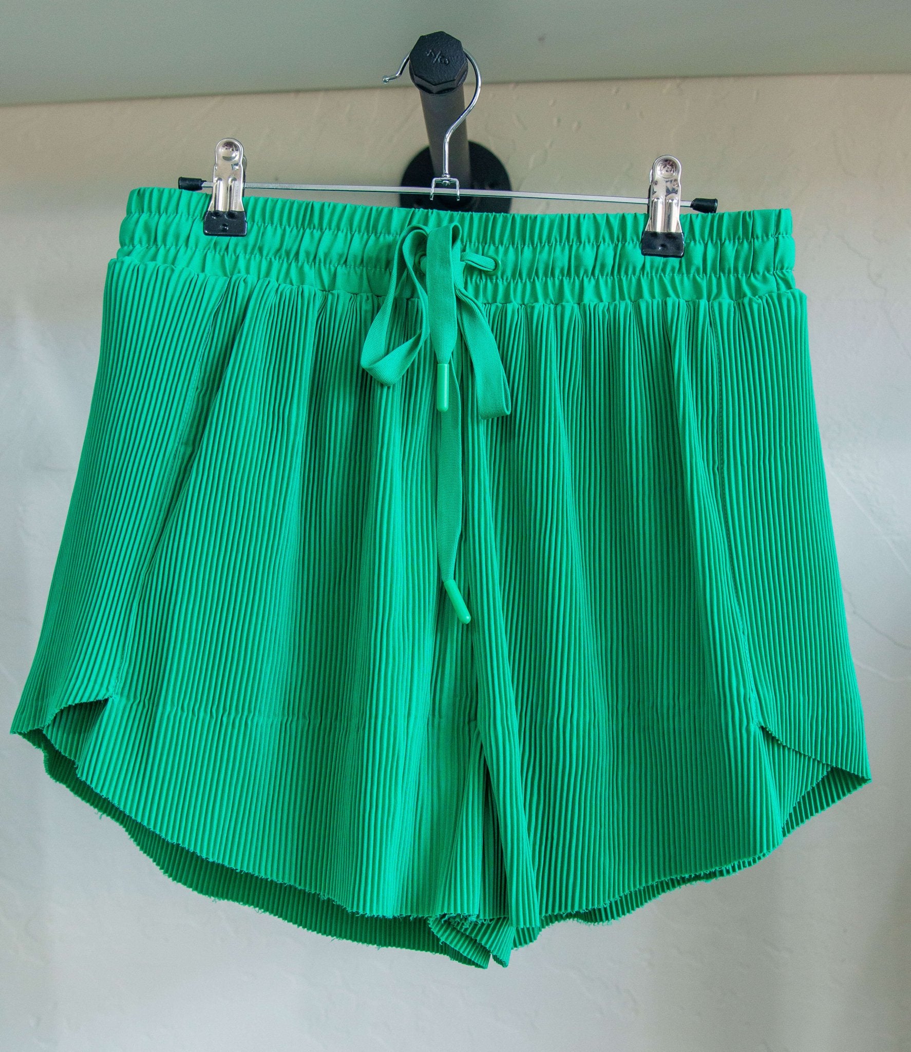 Sunny Days Pleated Athletic Shorts Kelly Green - Southern Chic Tees & Boutique